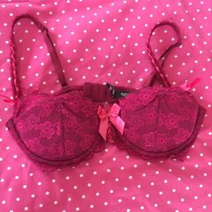 VS Sexy Little Things Push-Up!
